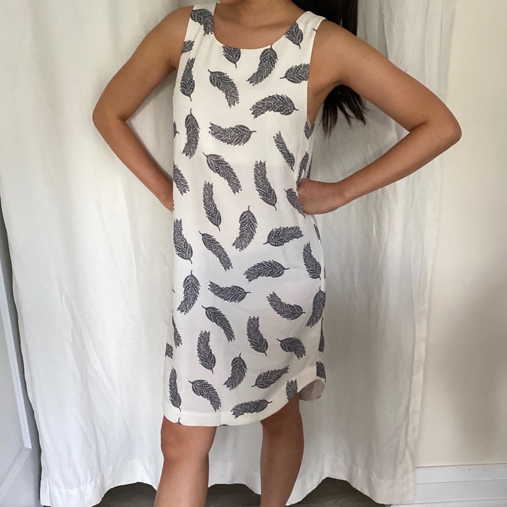 White feather print dress